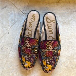 Sam Edelman Women's Floral Embroidered Flats - Black and Multicolor